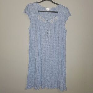 EILEEN WEST NIGHT GOWN IN BLUE AND WHITE PRINT SIZE LARGE